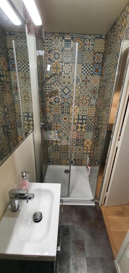Appartement Studio Chanoine Quimper Exteriör bild